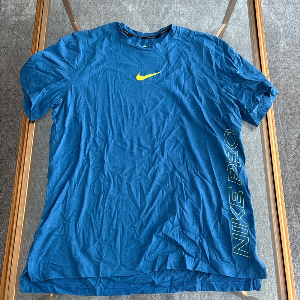 Men’s Nike Pro Cotton Shirt